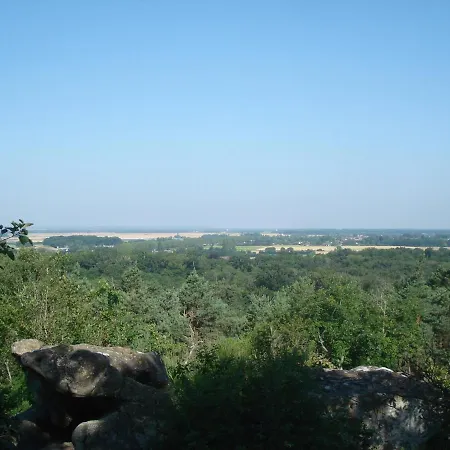 Les Premices De La Foret Bed & Breakfast