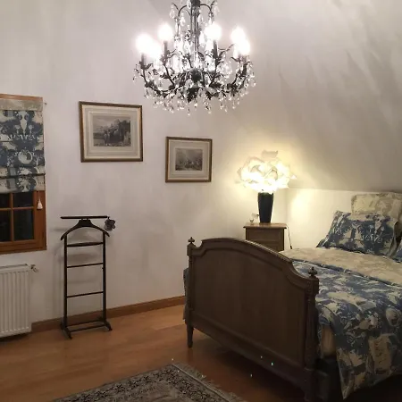 Les Premices De La Foret Bed & Breakfast
