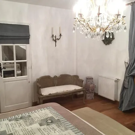 Bed and Breakfast Les Premices De La Foret 3*