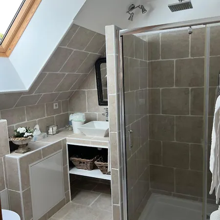 Les Premices De La Foret B&B