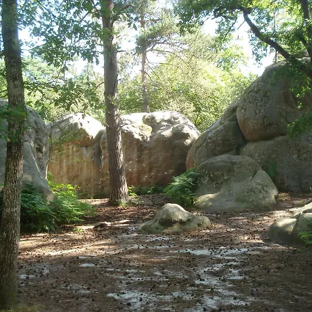 Les Premices De La Foret Bed & Breakfast