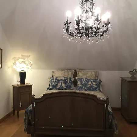Les Premices De La Foret Bed & Breakfast